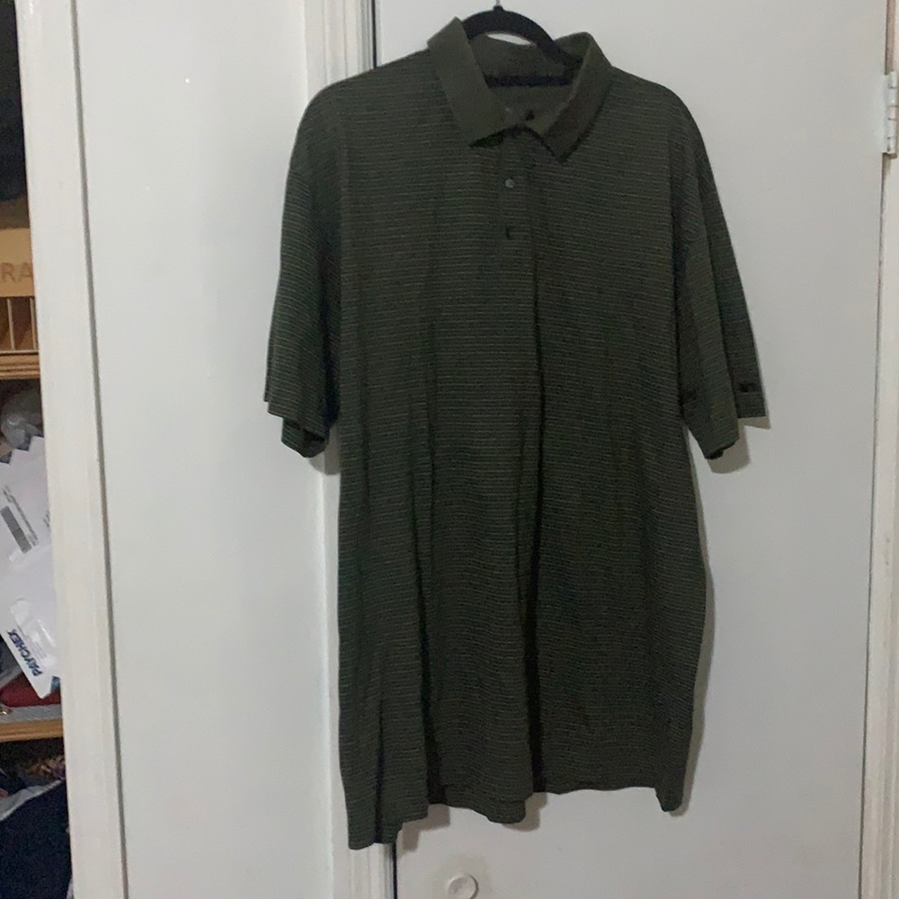 Nike XXL Tiger Woods Golf Shirt